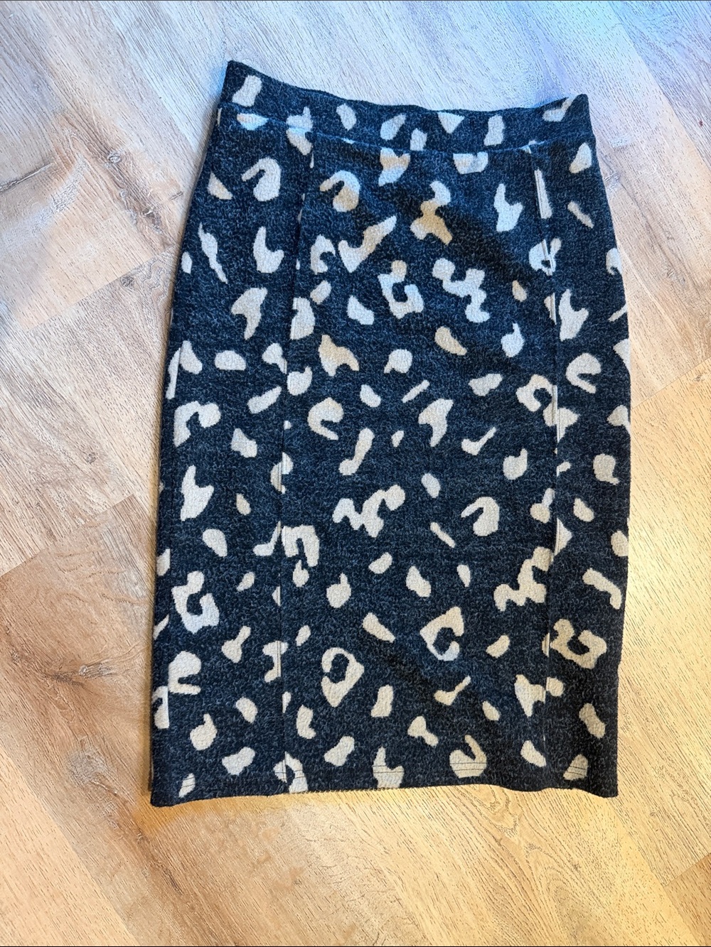 Mauve by Anthropologie Black and Cream Leopard Print Pencil Skirt